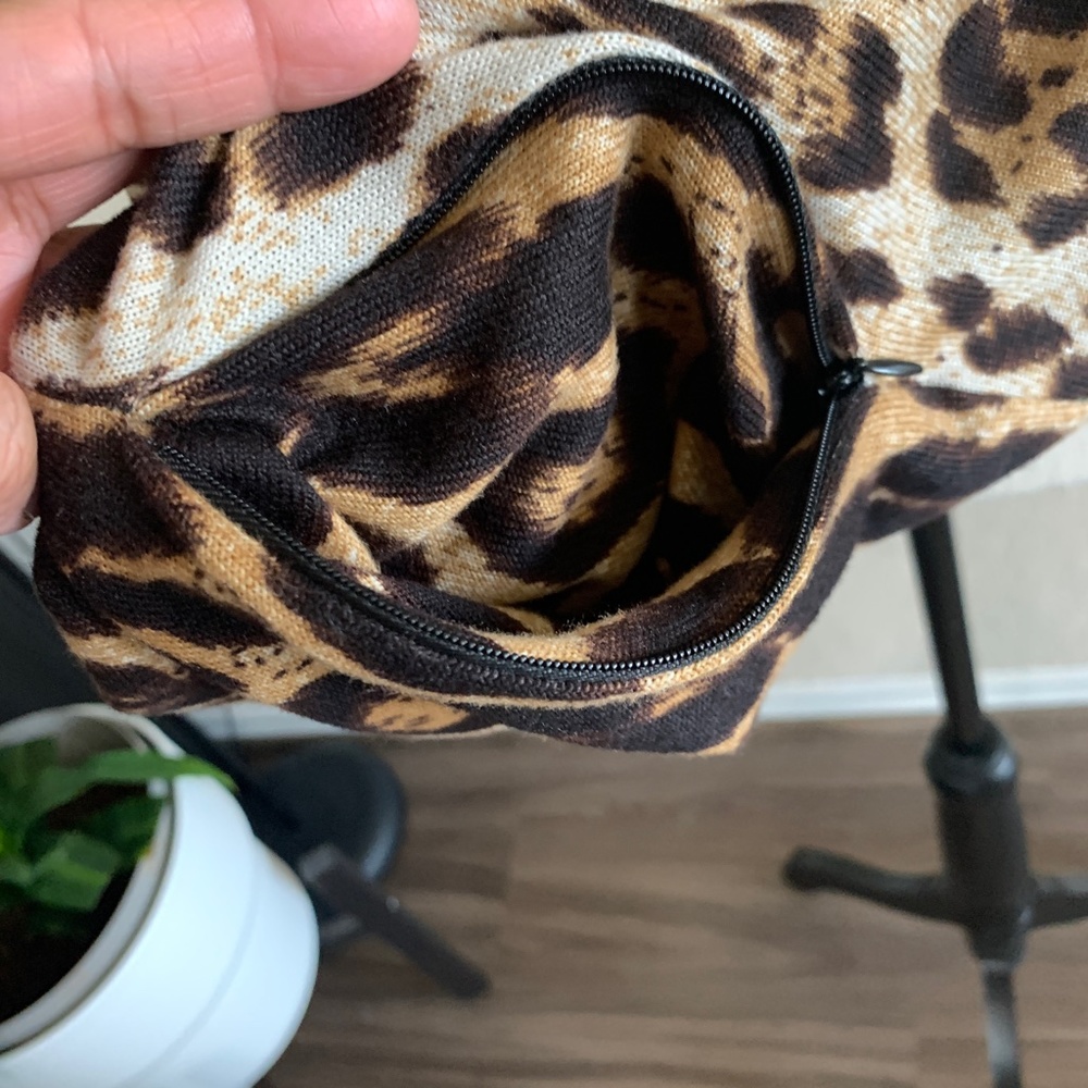 Leopard Infinity Scarf  2 Chic - Picture 7 of 9